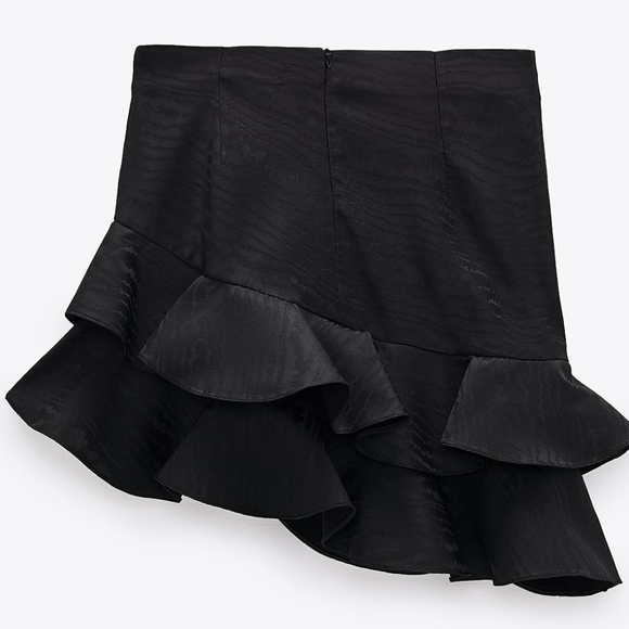 NWT ZARA | Ruffled High-Waisted Black Mini Skirt - Picture 5 of 6